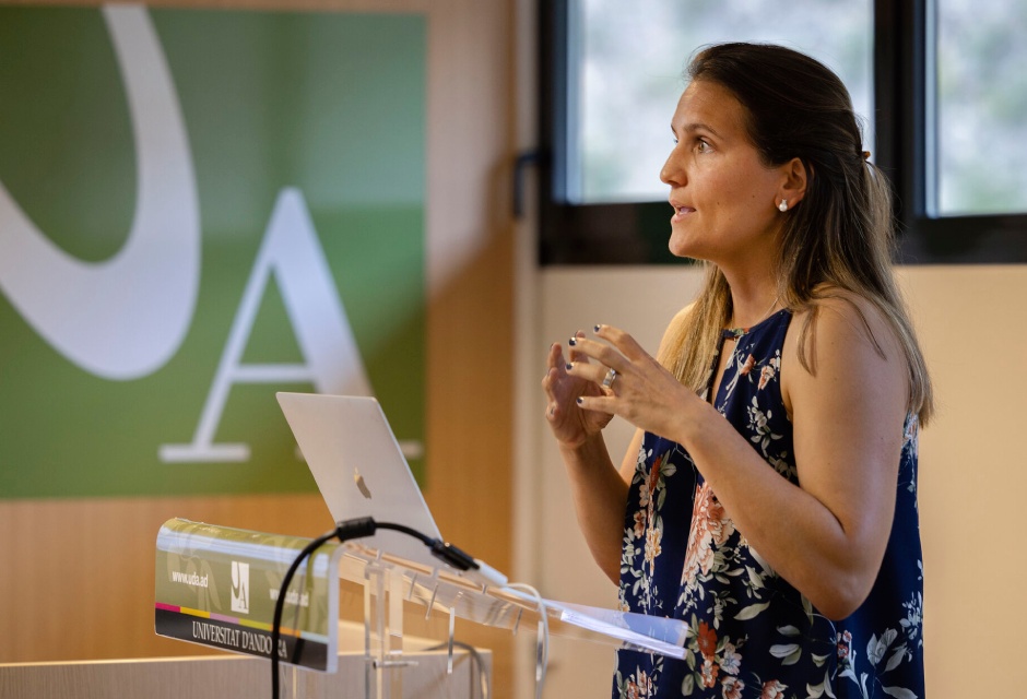 La Dra. Boada en la presentación de su tesis en la UDA